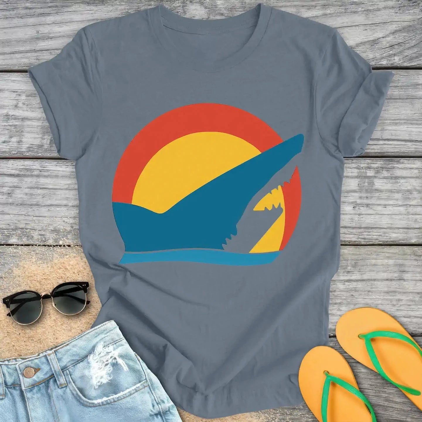Retro Shark Horizon