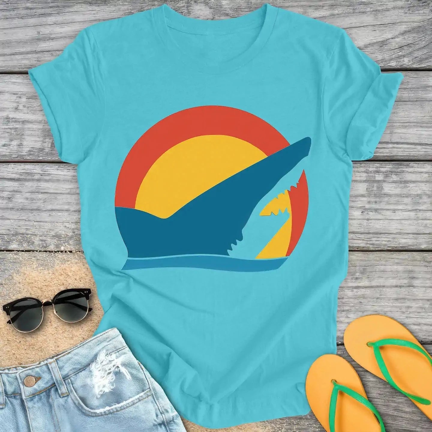 Retro Shark Horizon