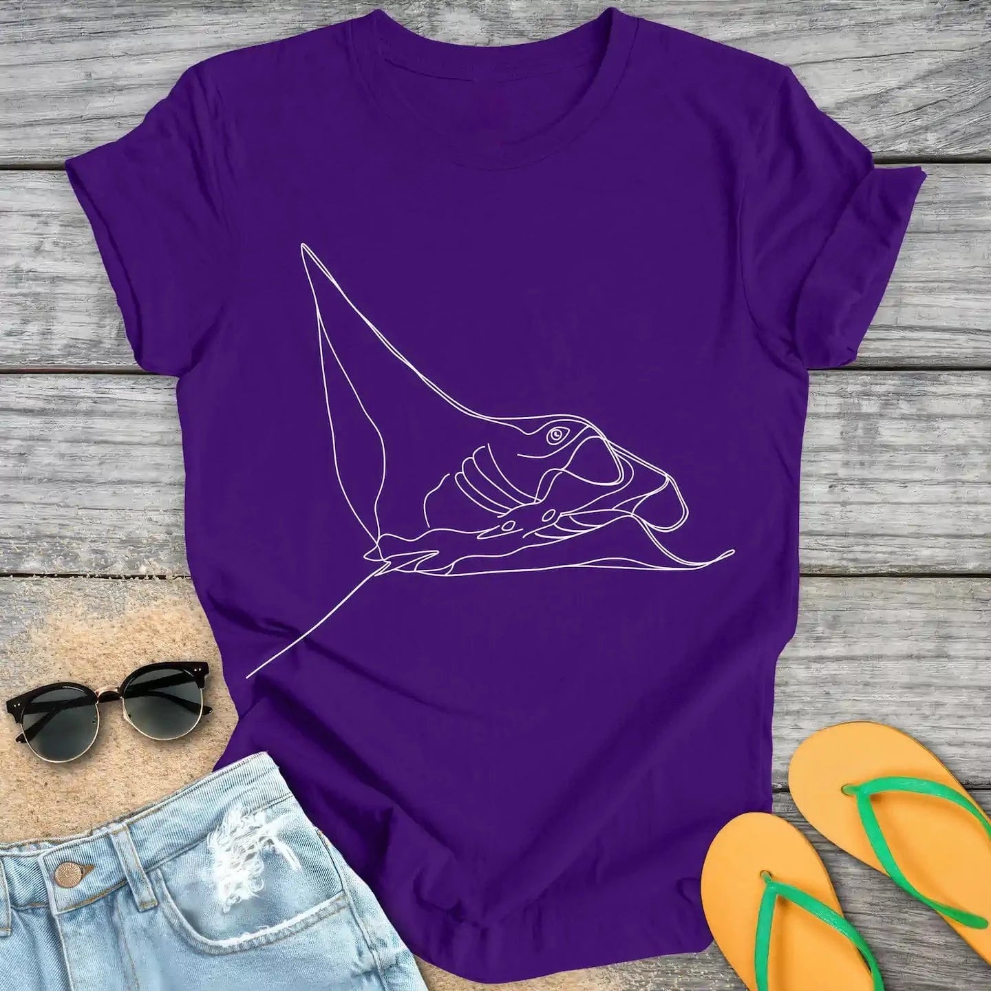 Manta Ray line drawing