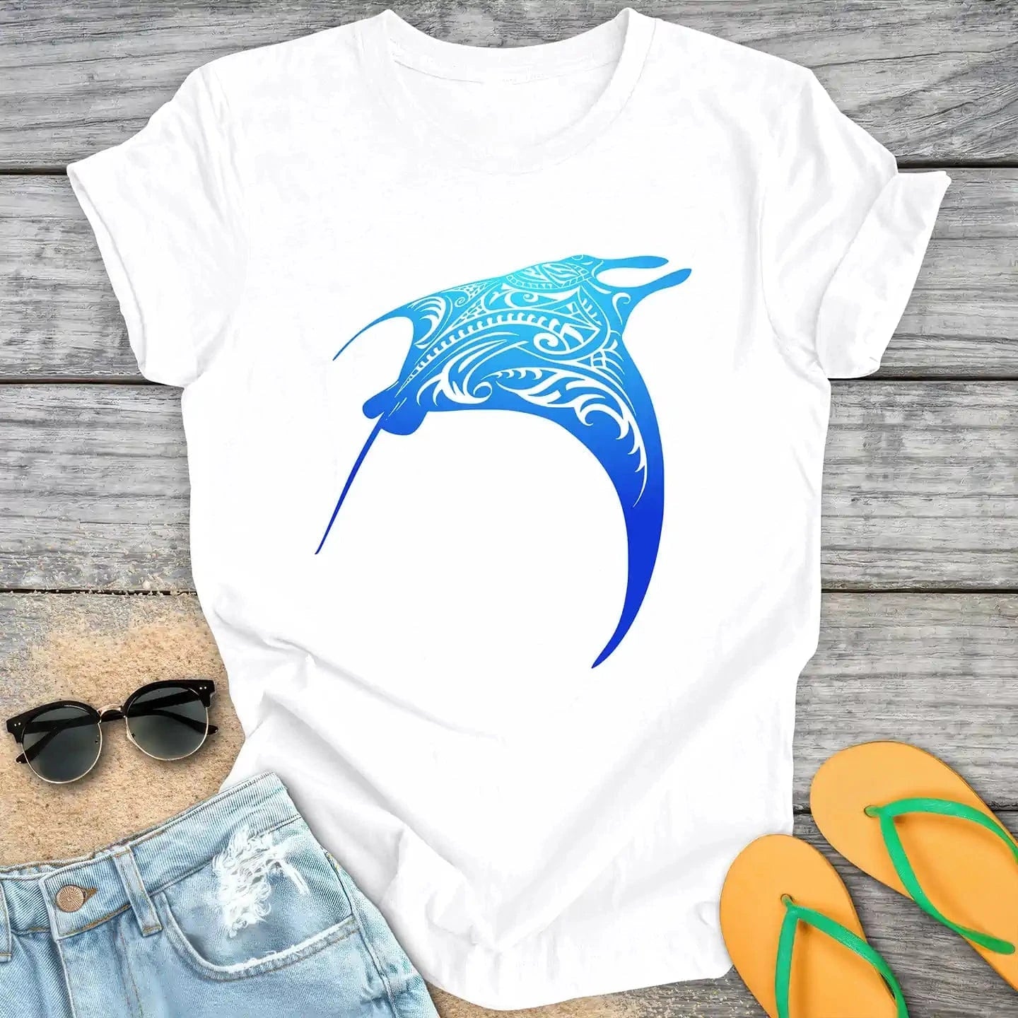 Tribal Gliding Manta Ray