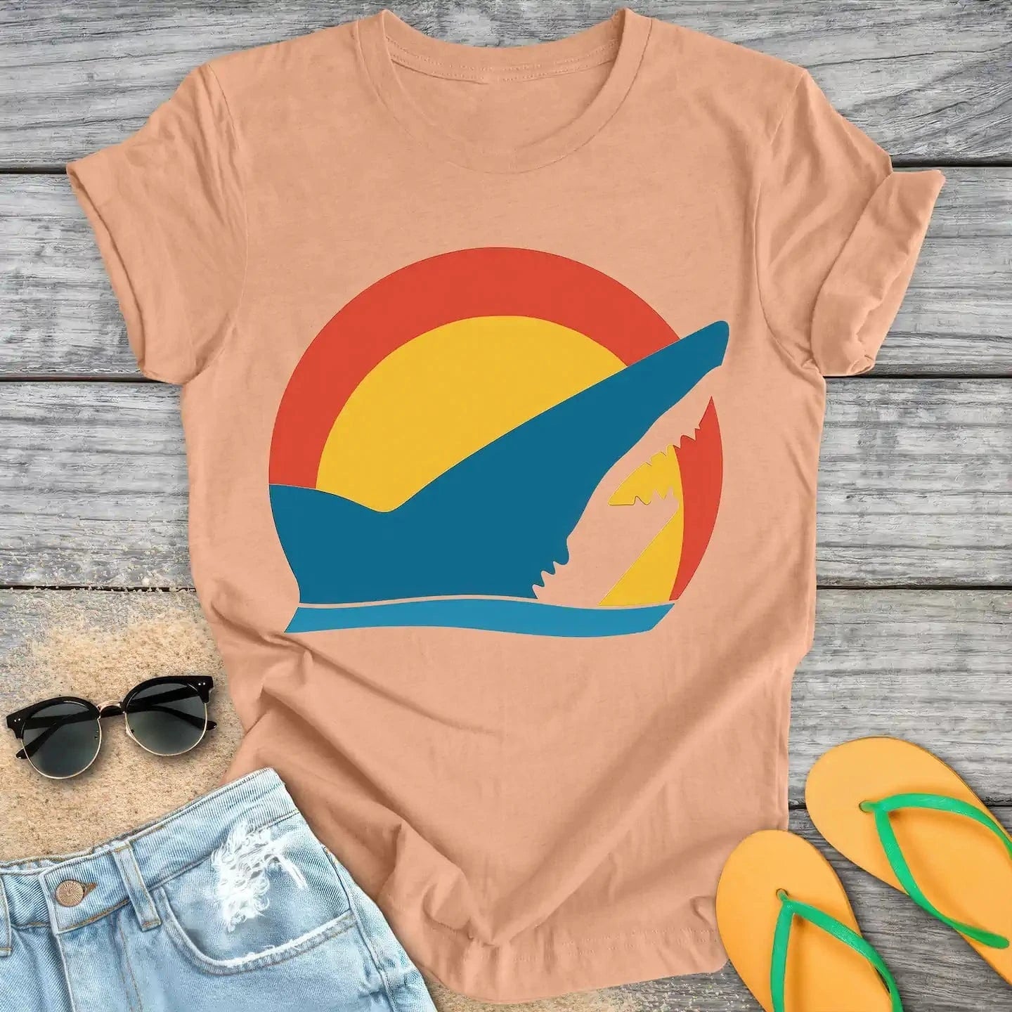 Retro Shark Horizon