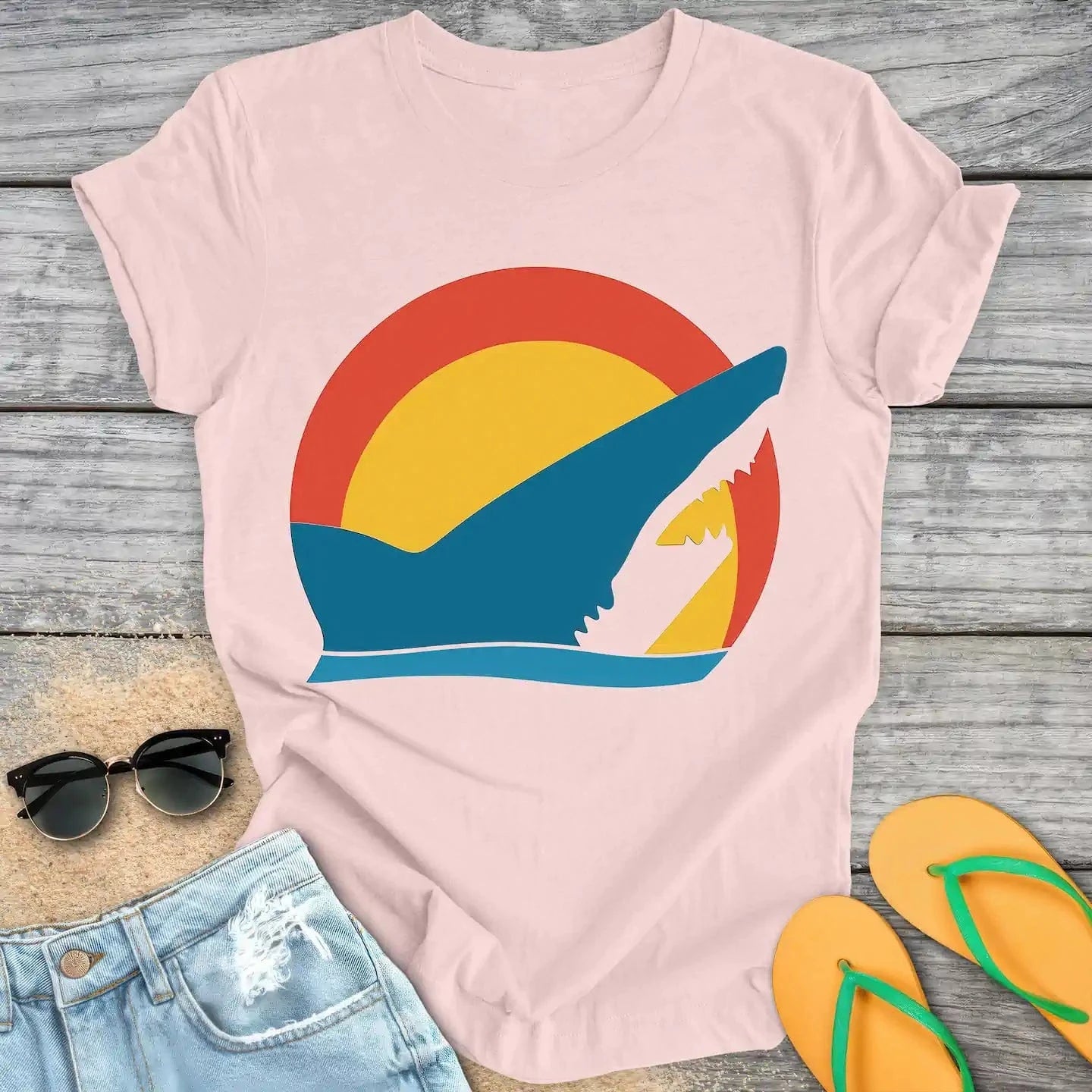 Retro Shark Horizon