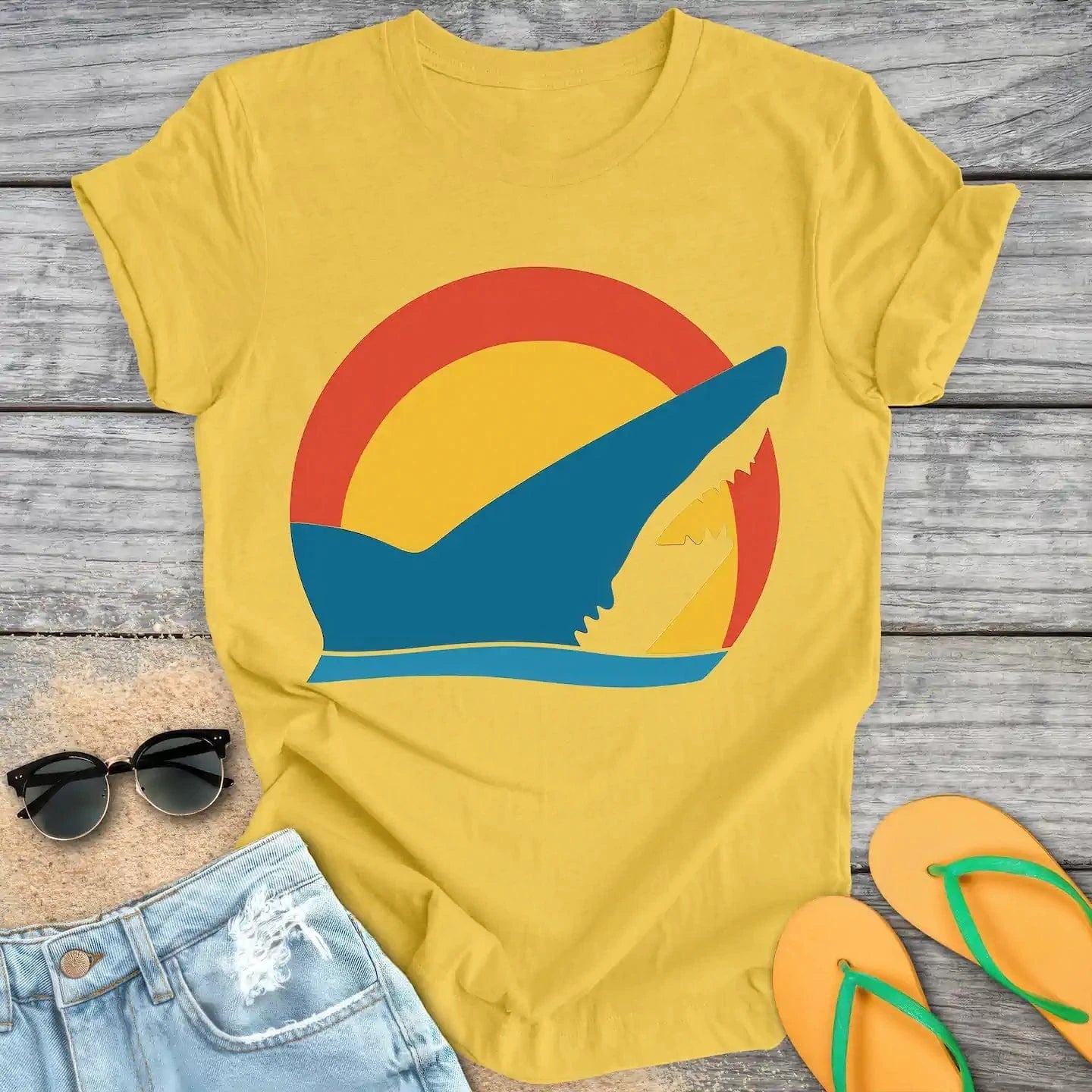 Retro Shark Horizon